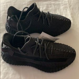 Adidas Yeezy Boost 350 V2 Trip Blk Non-Reflec 5